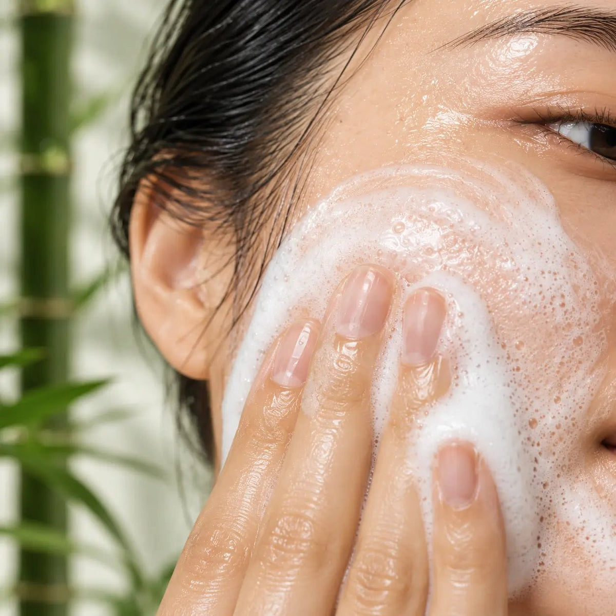 PURITO SEOUL Mighty Bamboo Panthenol Cleanser - Routisca